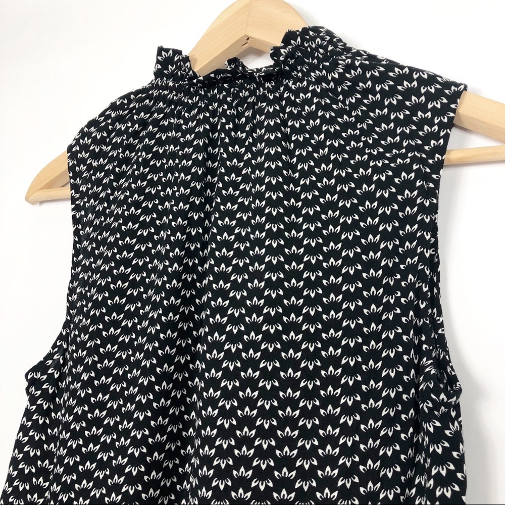 H&M Ruffle Bottom High Tie Neck Tank Blouse - Picture 6 of 7